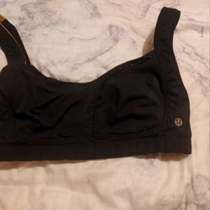 Lulu lemon sports bra